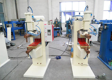 Πνευματικό συνεχές ρεύμα 300-800kg 50Hz 60HZ αναστροφέων μηχανών συγκόλλησης αντίστασης σημείων